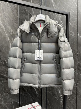Moncler Grey Hooded Down Puffer Jacket Winter Coat